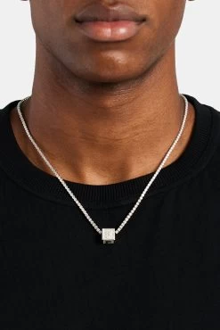 Iced F Letter Block Pendant -JWL ILBP F WGMICRO 52adad76 6b4e 43a5 b262 9f7525551293