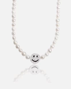 Pearl Happy Face Motif Necklace - White